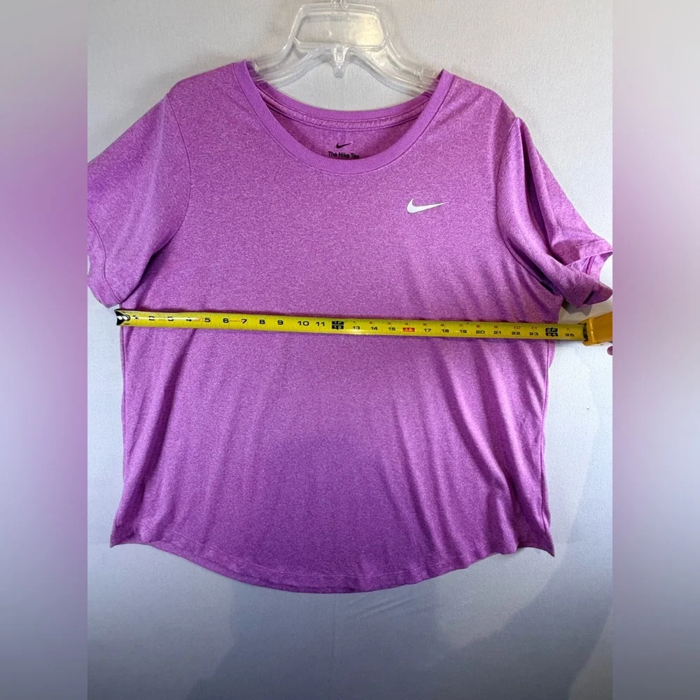 Nike Dri-FIT The Nike Tee Women’s 1X Pink Heather Athletic Casual T-Shirt